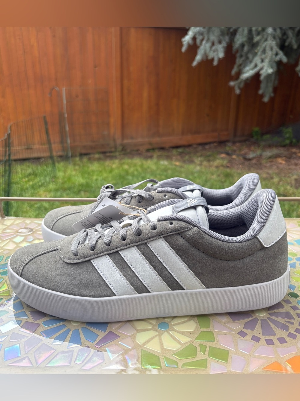 NEW Adidas VL Court 3.0 Gray Suede Low Top Sneakers Mens 11.5 Classic Stripe NWT